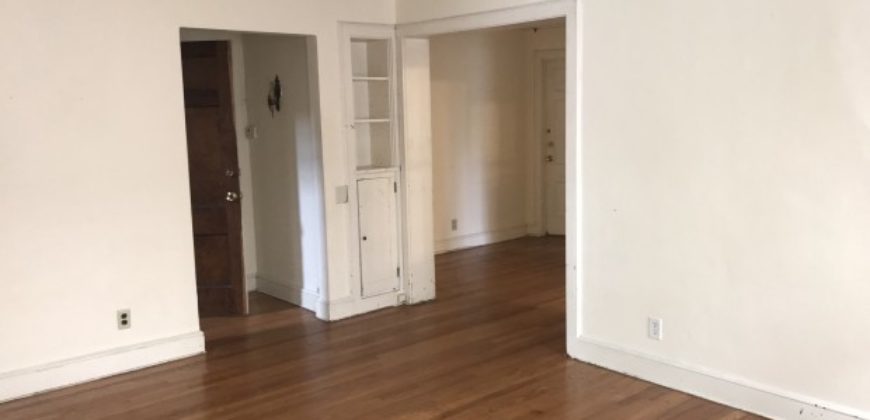 2206 Kendall Ave. C Sublet Available November 2021!