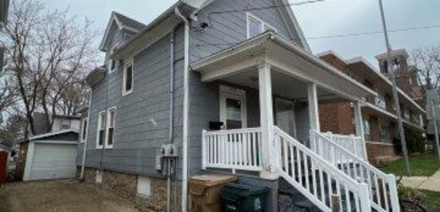 1218 St. James – 4 bedroom House – Available 8-15-22!